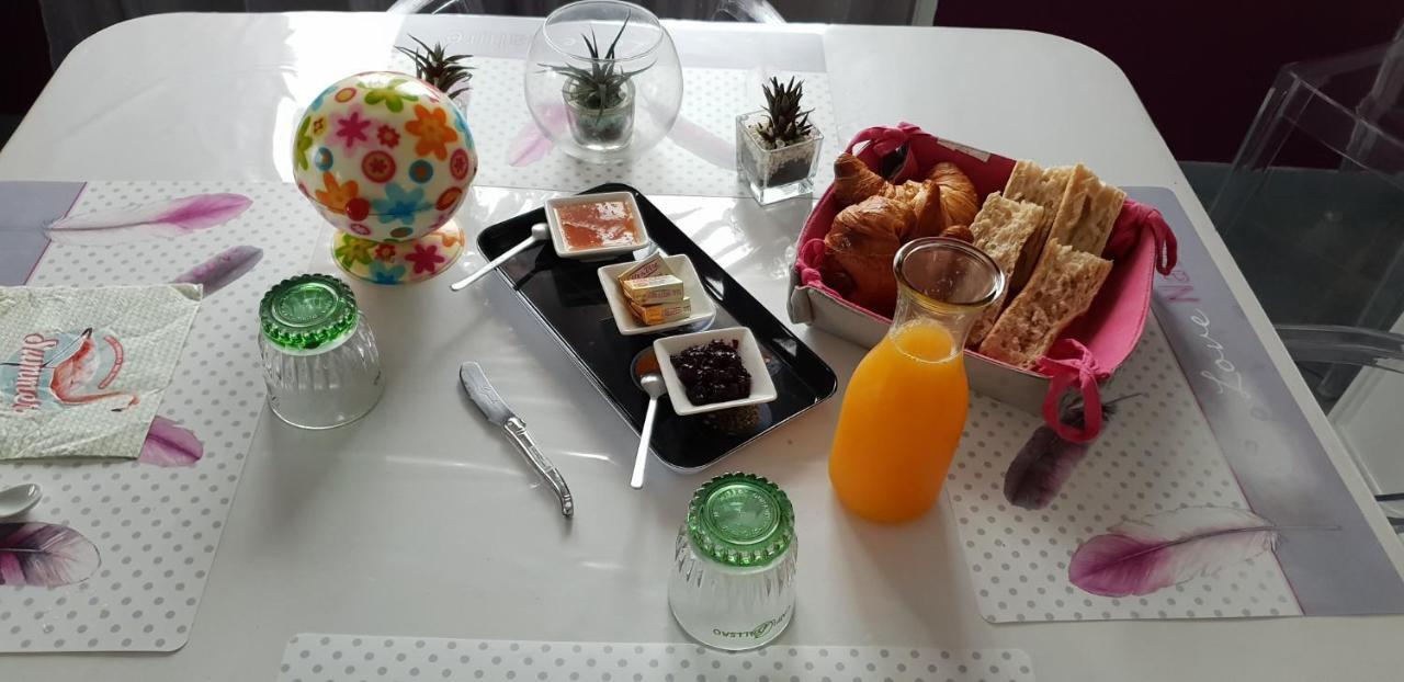 Bed and Breakfast Aux 2 Lots Sorbiers  Экстерьер фото